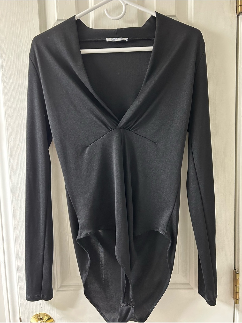 Zara Black Long-Sleeve V-Neck Bodysuit